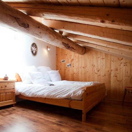 Chalet L'Etagne Бессан Екстер'єр фото